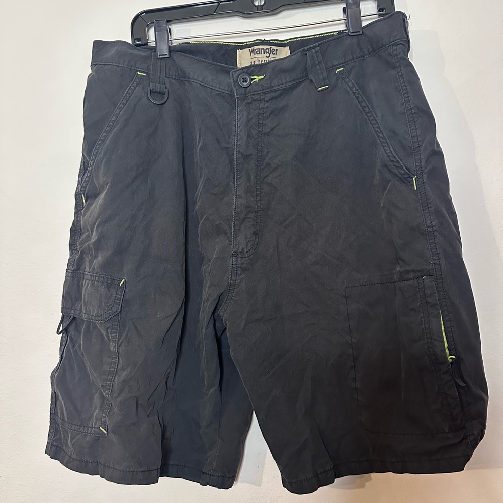 Wrangler Men's Dark Gray Cargo Shorts